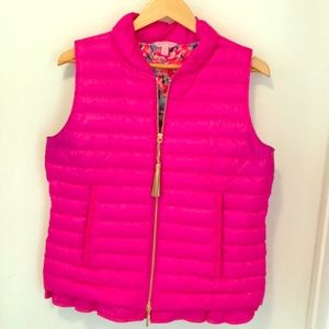 Lilly Pulitzer hot pink puffer vest- light weight